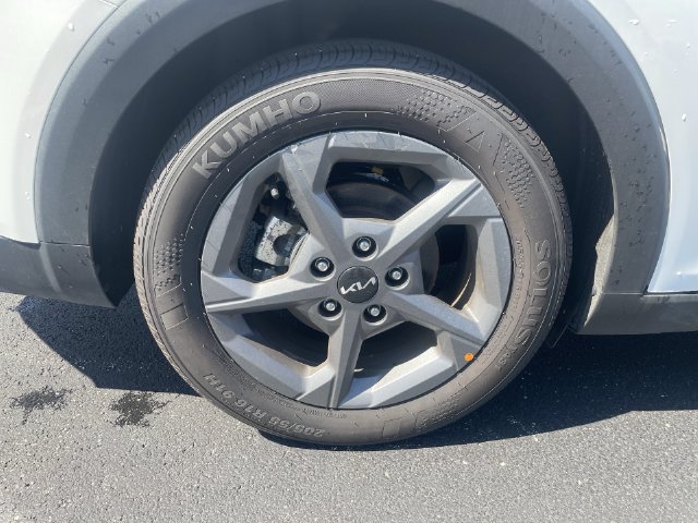Used 2025 Kia K4 FWD image 35