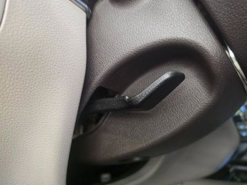 Used 2016 Hyundai Genesis 3.8 RWD image 25