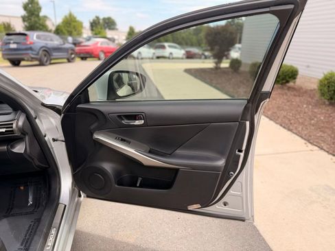Used 2015 Lexus IS 250 w/ F-Sport Package RWD image 19