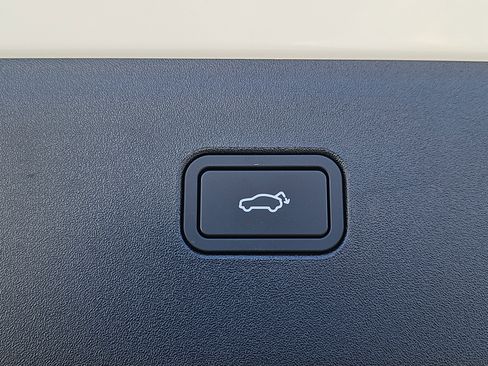 New 2026 Volvo EX30 Ultra image 11