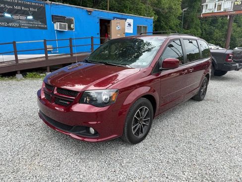 Used 2017 Dodge Grand Caravan GT FWD image 4