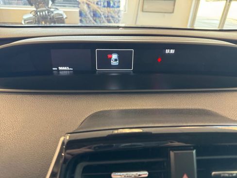 Used 2021 Toyota Prius LE image 14