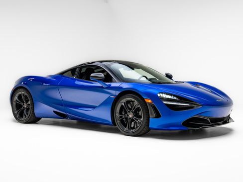 Used 2018 McLaren 720S Performance RWD image 8