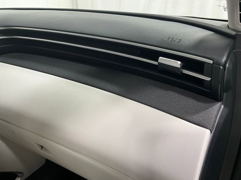 Used 2023 Hyundai Tucson Limited image 15