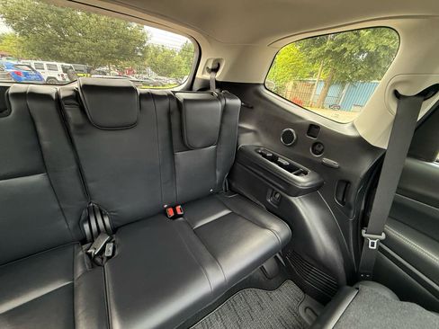 Used 2022 Subaru Ascent Limited w/ Technology Package AWD/4WD image 38