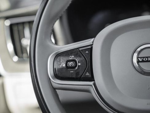 Certified 2023 Volvo XC60 B6 Ultimate w/ Protection Package Premier image 28