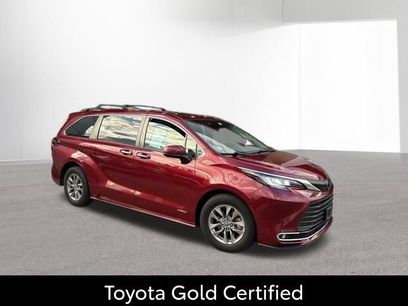 Used 2021 Toyota Sienna XLE w/ XLE Plus Package