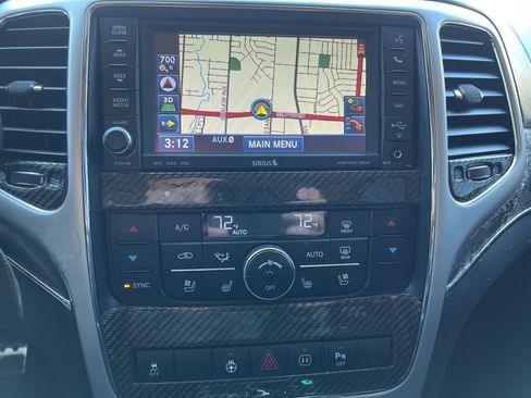 Used 2012 Jeep Grand Cherokee SRT8 w/ Luxury Group II image 8