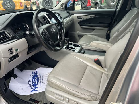 Used 2017 Honda Ridgeline RTL-T image 12