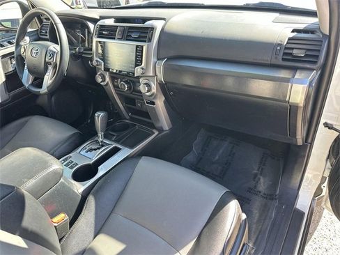 Used 2022 Toyota 4Runner SR5 Premium image 29