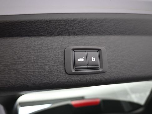 Used 2022 Mitsubishi Outlander SEL image 50