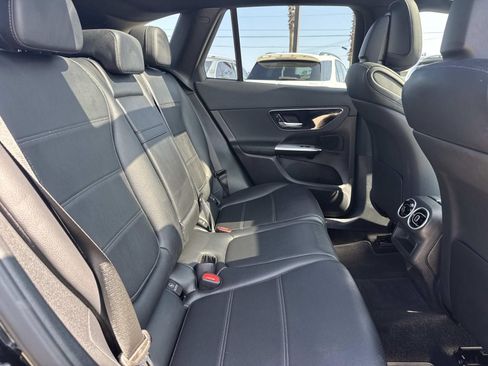 Used 2026 Mercedes-Benz GLC 300 image 9
