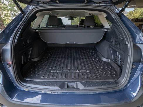 Used 2025 Subaru Outback Premium AWD/4WD image 20