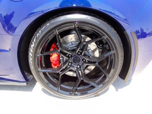 Used 2017 Chevrolet Corvette Grand Sport RWD image 13