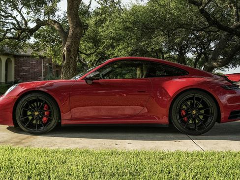 Used 2021 Porsche 911 Carrera S RWD image 3