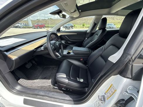 Used 2022 Tesla Model 3 Base image 29