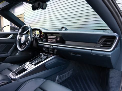 Certified 2022 Porsche 911 Turbo S AWD/4WD image 34