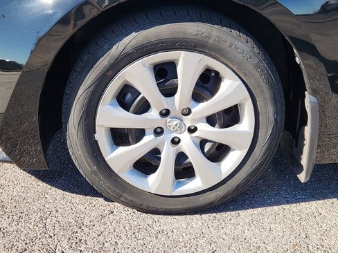 Used 2024 Toyota Corolla LE image 14