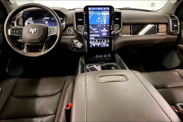 Used 2025 RAM 1500 Limited AWD/4WD image 18