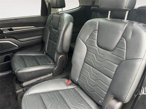 Used 2021 Kia Telluride SX w/ SX Prestige Package image 13