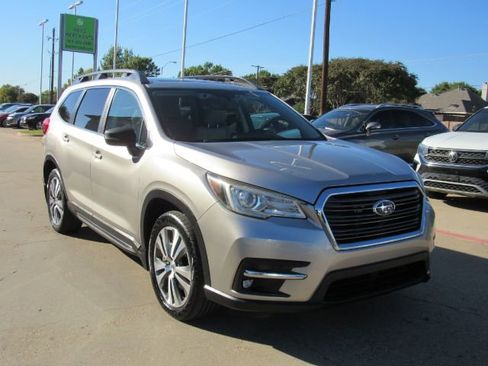 Used 2019 Subaru Ascent Limited w/ Popular Package #2 image 4