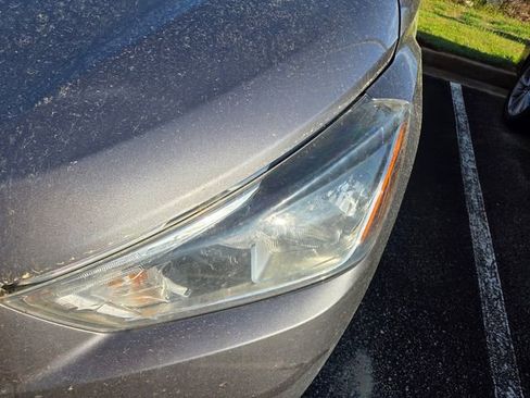 Used 2018 Nissan Kicks S image 16