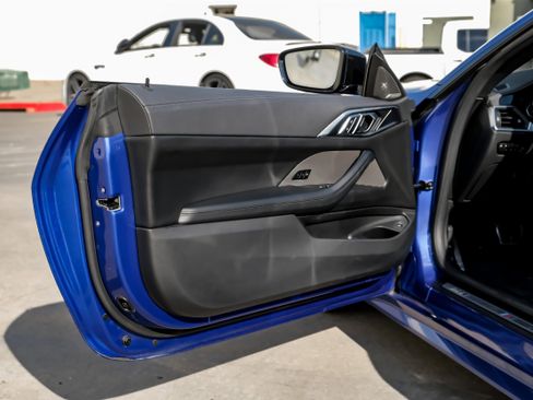 Used 2021 BMW 430i Coupe w/ M Sport Package image 42