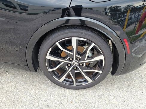 Used 2024 Toyota Prius Prime Premium image 6