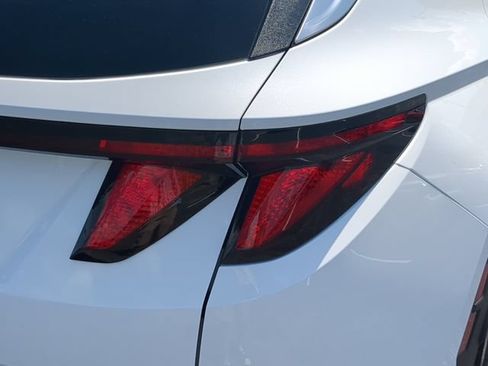 Used 2025 Hyundai Tucson SEL FWD image 11