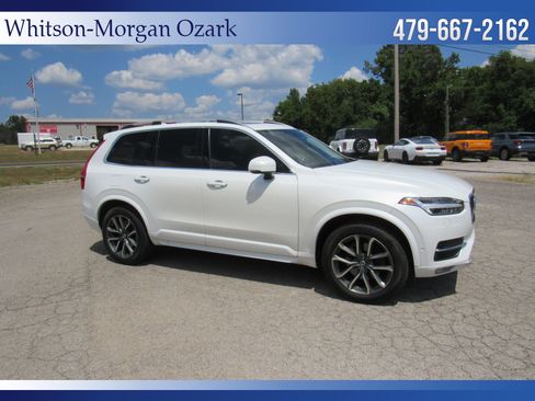 Used 2017 Volvo XC90 T6 Momentum w/ Vision Package AWD/4WD image 19