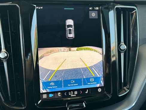 Certified 2025 Volvo XC60 B5 Core w/ Climate Package PRO image 23