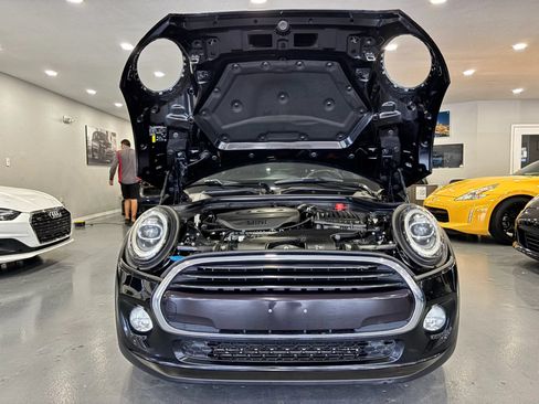 Used 2019 MINI Cooper 2-Door Hardtop w/ Premium Package FWD image 37