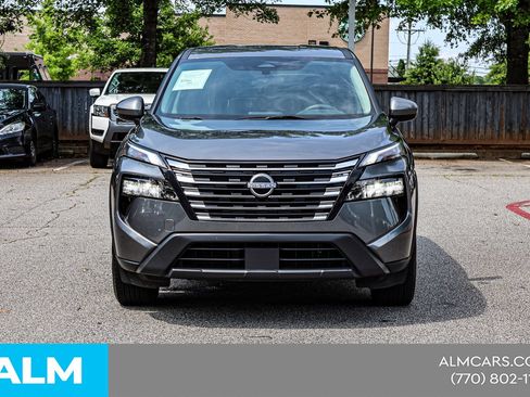 Used 2024 Nissan Rogue SV FWD image 11
