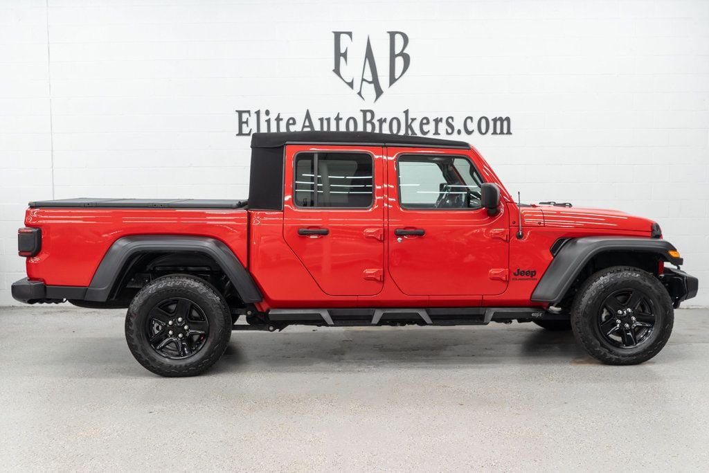 Used 2020 Jeep Gladiator Sport w/ Quick Order Package 24S AWD/4WD image 3