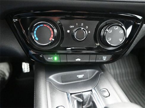 Used 2019 Honda HR-V Sport image 19