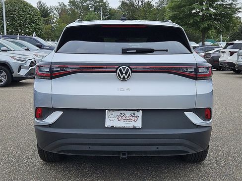 Used 2022 Volkswagen ID.4 Pro image 5