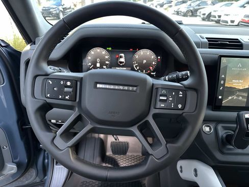 New 2025 Land Rover Defender 110 S AWD/4WD image 28