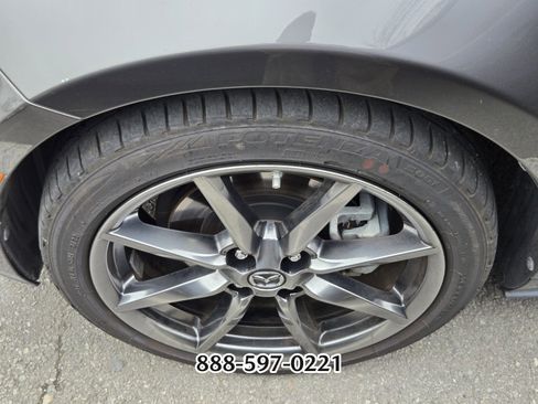 Used 2019 MAZDA MX-5 Miata RF Grand Touring image 9