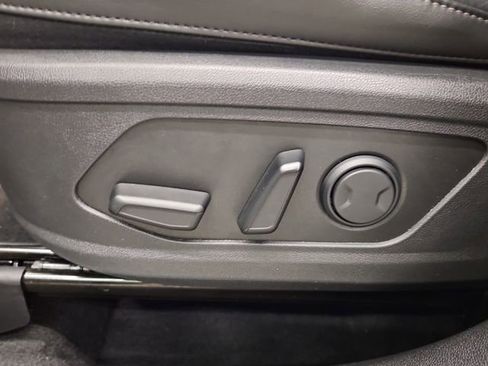 Used 2023 Kia Sorento S image 12