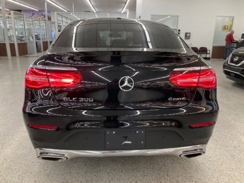 Used 2019 Mercedes-Benz GLC 300 4MATIC Coupe image 5