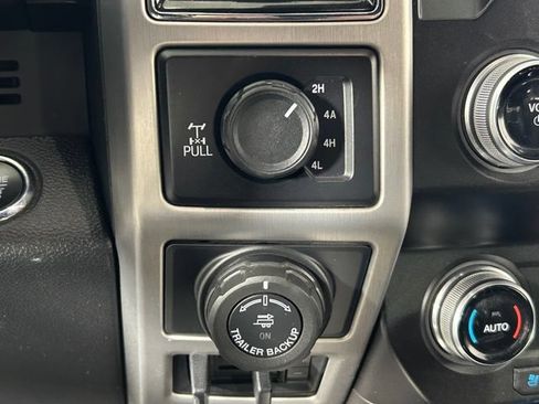 Used 2019 Ford F150 Platinum w/ Technology Package AWD/4WD image 32