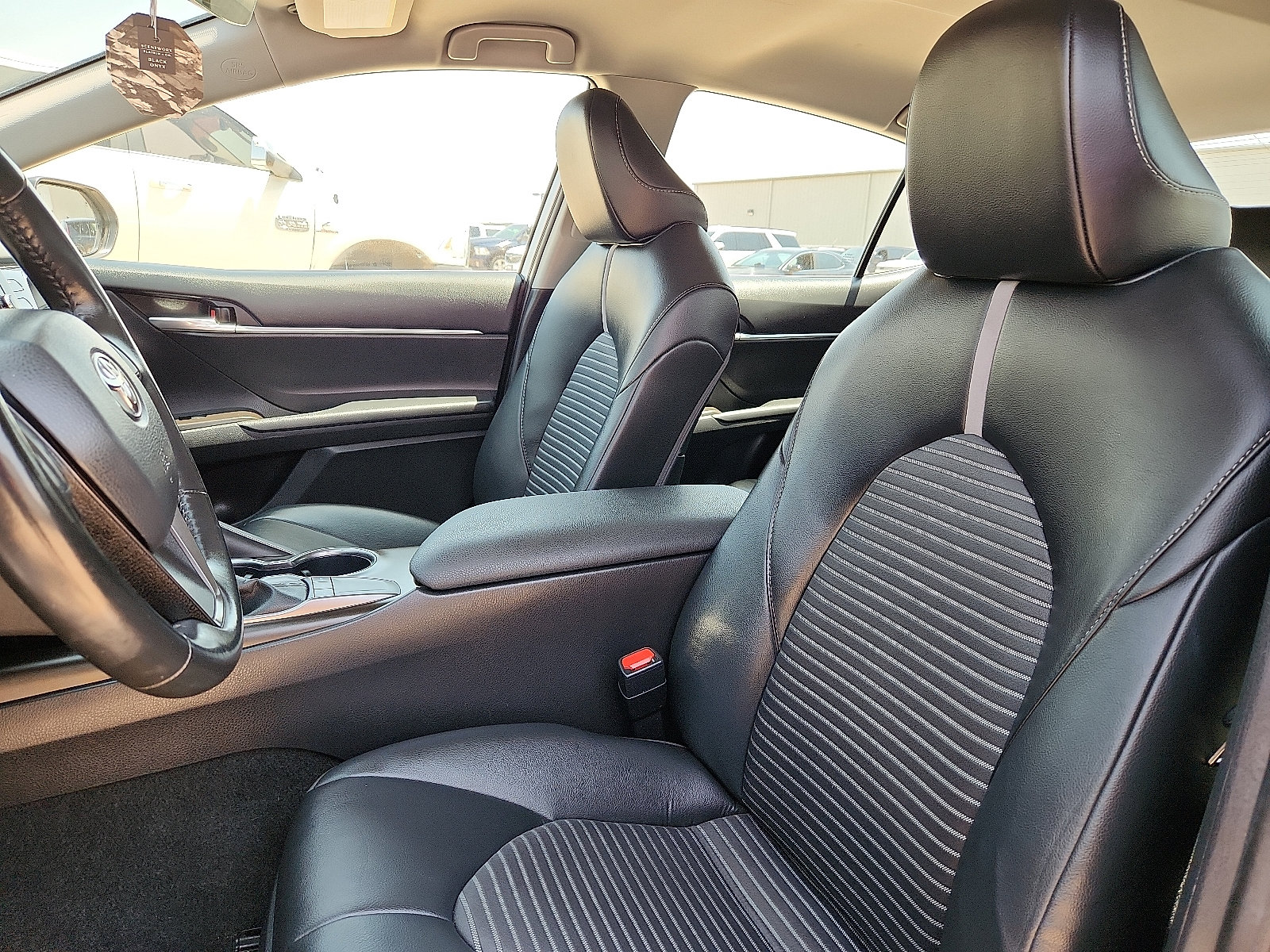 Used 2024 Toyota Camry SE FWD image 13