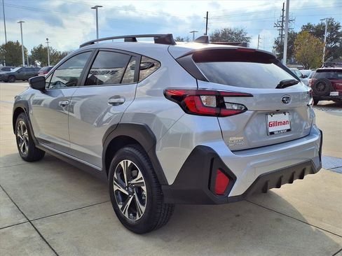 Used 2025 Subaru Crosstrek 2.0i Premium image 3