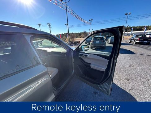 Used 2020 Ford Explorer XLT w/ Equipment Group 202A image 24