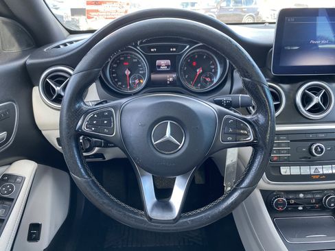 Used 2018 Mercedes-Benz CLA 250 image 11
