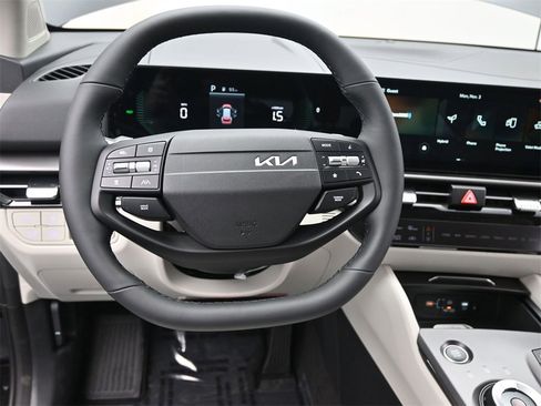 New 2026 Kia Sportage AWD Hybrid image 32