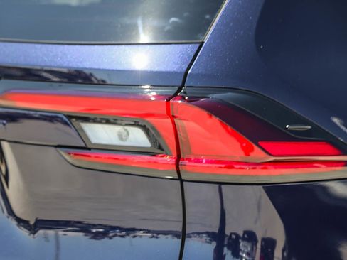 Used 2026 Toyota Grand Highlander AWD image 9