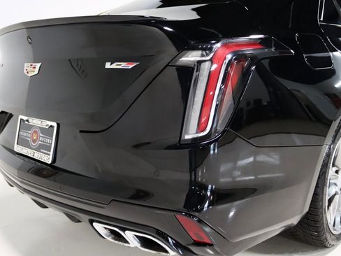 Used 2021 Cadillac CT4 V image 74