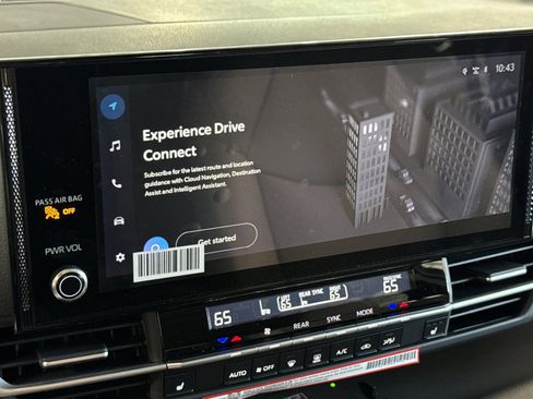 New 2026 Toyota Sienna XLE image 18