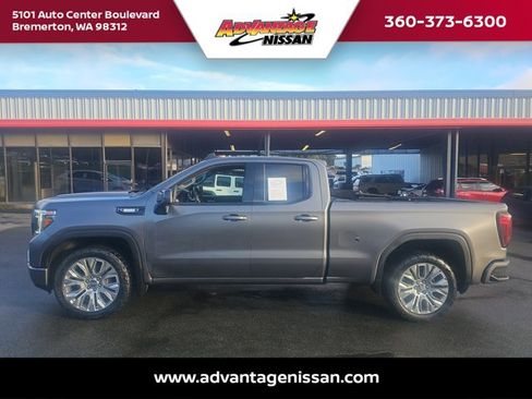 Used 2021 GMC Sierra 1500 SLE w/ Preferred Package image 2